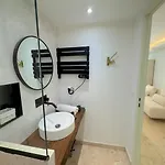 Apartment ⁂ Vieux-nice Climatise: Charme Commodites *