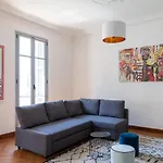 Grand Climatise Centre Apartment *