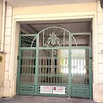 Superbe Appartement Carre D Or