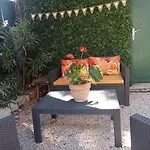 Family Villa 10 Minutes From Nice Beaches