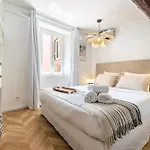 Two With Ac In The Heart Of Old Nice, Each With Its Own Entrance Apartment
