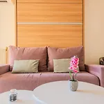 Apartment Terrace Ac Lift - Old Town | By Airnest *