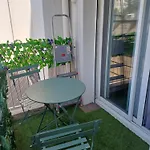 Elegant F1 Proche Tramway Et Apartment