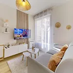 Center - Magnificent - Cozy - Wifi Apartment *