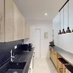Bright Air-conditioned Flat In The Centre Nice