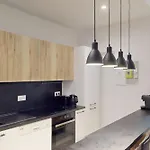 Bright Air-conditioned Flat In The Centre Nice