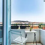 Central And Calm Escape With Panoramic Views