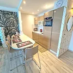 Panoramic Pebbles Azur Apartment