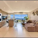 Magnificent 3 Rooms-sea View-terrace-pool Apartment *