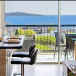 Magnificent 3 Rooms-sea View-terrace-pool Apartment *
