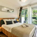 Magnificent 3 Rooms-sea View-terrace-pool * Nice