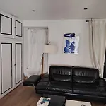 Movida Apartment