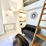 Studio Close To Main Street And Train Station