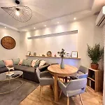 Near Port & City - Private Parking - Full Apartment *