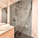 Near Port & City - Private Parking - Full Apartment * Nice