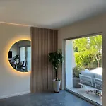 Superbe Piscine Proche Et Au Calme Villa *
