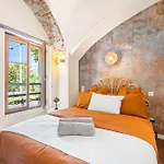 Renting - Crottib - Rare Pearl Typical Chic Massena & Sea Apartment Nice