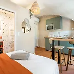 Apartment Renting - Crottib - Rare Pearl Typical Chic Massena & Sea Nice