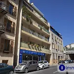 Air-Conditioned Apartment In The Carras District Close To The Sea