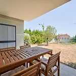 Lovely 1Br With Garden, Private Parking & Sea View