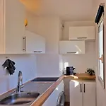 Apartment Pres Et Aeroport - Near Sea And Airport