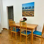 Le Savoy Palace - Five Stars Holiday House