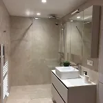 Apartment Neuf 3p- Proche & Aeroport *