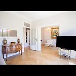 Apartment Le Grand Bourgeois A *