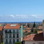 Apartment T2 Proche Promenade Des *