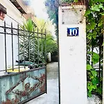 Sublime 2 Bedroom Spacious And Bright Ac Private Parking Apartment *