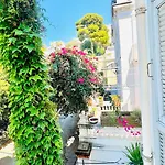 Sublime 2 Bedroom Spacious And Bright Ac Private Parking Apartment Nice