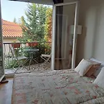 Family Villa 10 Minutes From Nice Beaches