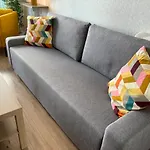 Bel Spacieux Avec Joli Balcon Arbore, Calme, Bien Situe, Centre