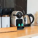 2 Steps From Sea - Air Conditioning - 2 Bedrooms - Kitchen - Wifi - Tramway