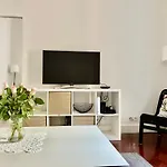 2P Moderne Riquier Proche Port, Gare, Tramway