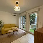 Joli Climatise Avec Terrasse Au Calme Apartment *