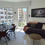Apartment Iconic And Bright Style In