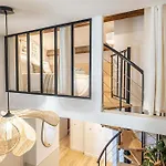 Apartment Exceptional Location, 2br Right On Place Massena, Newly Renovated