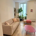 Apartment Heart Of Beautiful 3 Bedrooms *