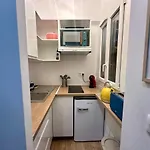 Studette Tout Equipee Centre Ville De Nice