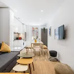 Apartment Renting - Republique - Garibaldi Chic 3 Bedrooms 3 Bathrooms Balcony Aircon *