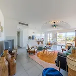 Green Hill Appartement A Nice Terrasse 130M2, Vue Panoramique, Piscine, Parking Prive, Climatisation, Wifi