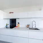 Hill A Terrasse 130m2, Vue Panoramique, Piscine, Parking Prive, Climatisation, Wifi Apartment