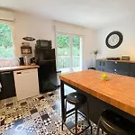 Beautiful On The Heights Of - Parking Apartment