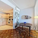 Nestor&Jeeves - Promenade Du Sud - Vue Mer