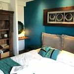Duplex In With Private Pool In Hills Holiday home
