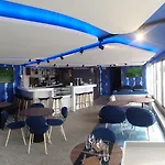 Centre Hotel