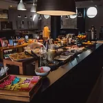 Hotel Campanile Prime - Airport 3*
