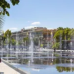 Apartment Charming Peaceful Haven In The Golden Square, Air-conditioned *