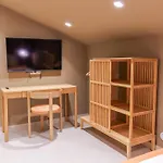 Extra Spacious Modern Hub Center Apartment Nice